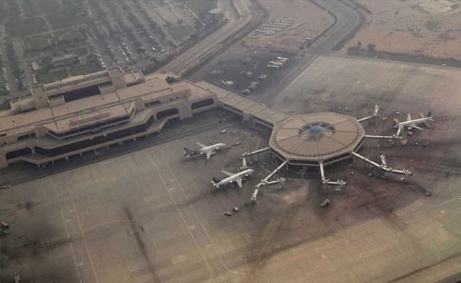 Pakistan Shuts Down Its Airspace for Security